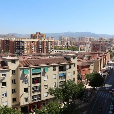 - 2 Bedrooms With Wifi - 07030 *