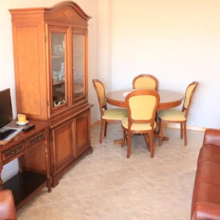 - 2 Bedrooms With Wifi - 07030 *